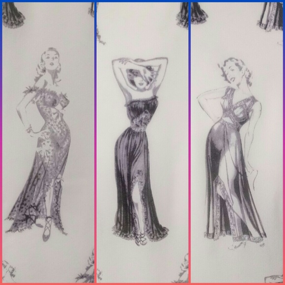 Guess' Collection Tops - Vintage Guess' Collection top